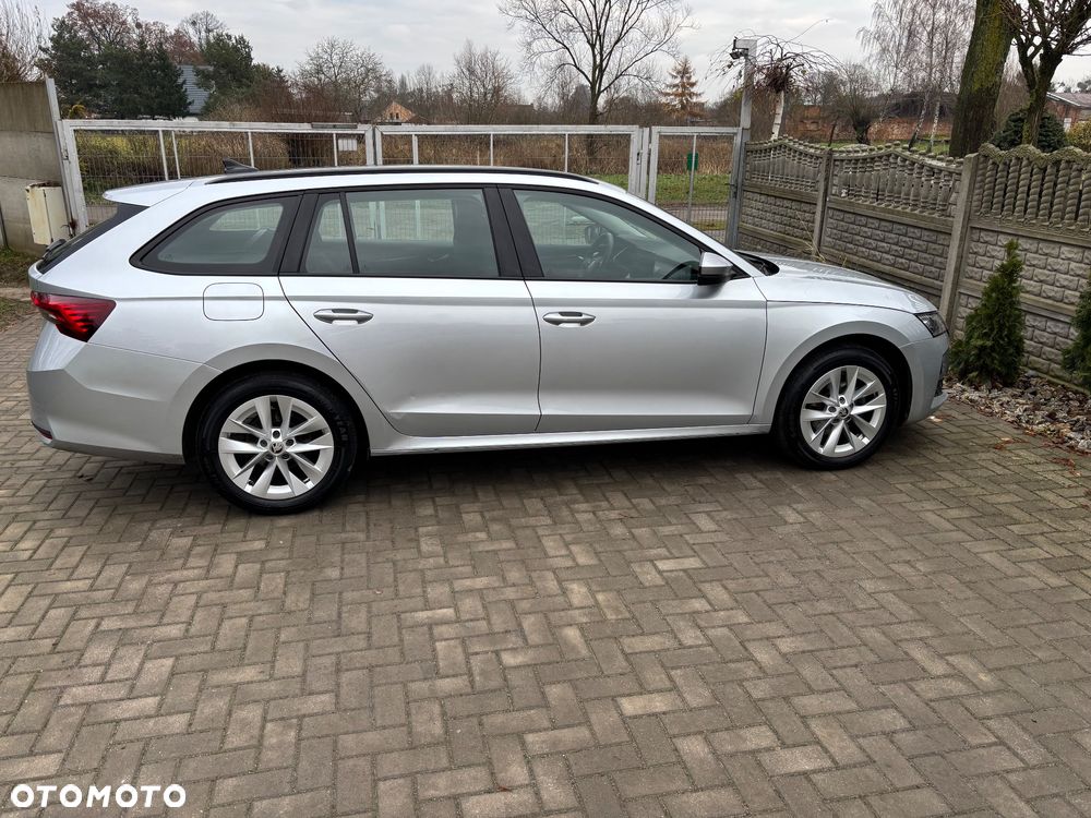 Skoda Octavia 2.0 TDI DSG Ambition - 5