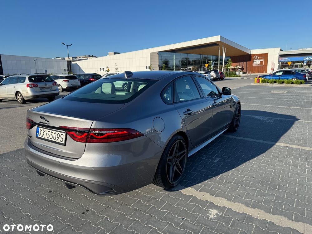 Jaguar XF 2.0 P250 R-Dynamic Black - 10