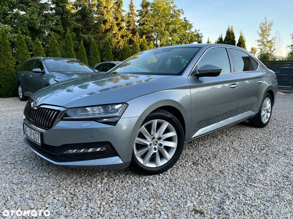 Skoda Superb 2.0 TDI SCR Ambition - 2