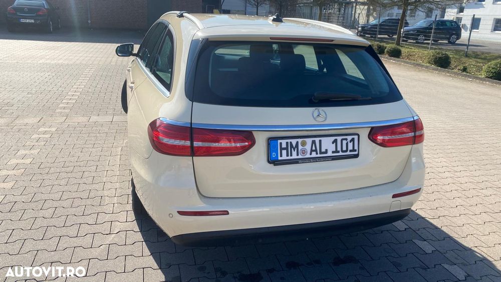 Mercedes-Benz E - 5