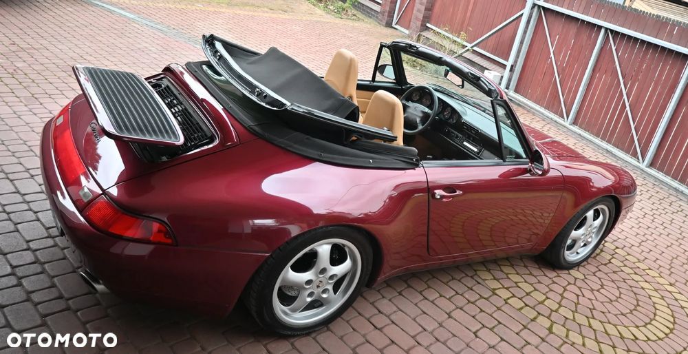 Porsche 911 Carrera - 10