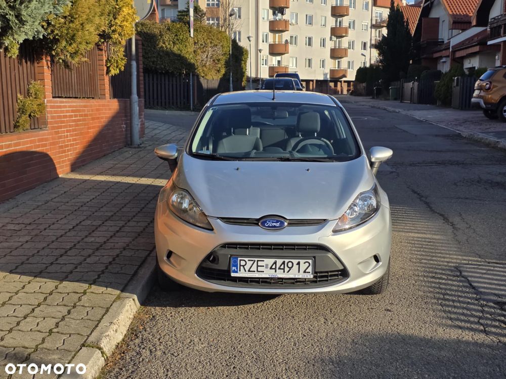 Ford Fiesta 1.25 Celebration - 22