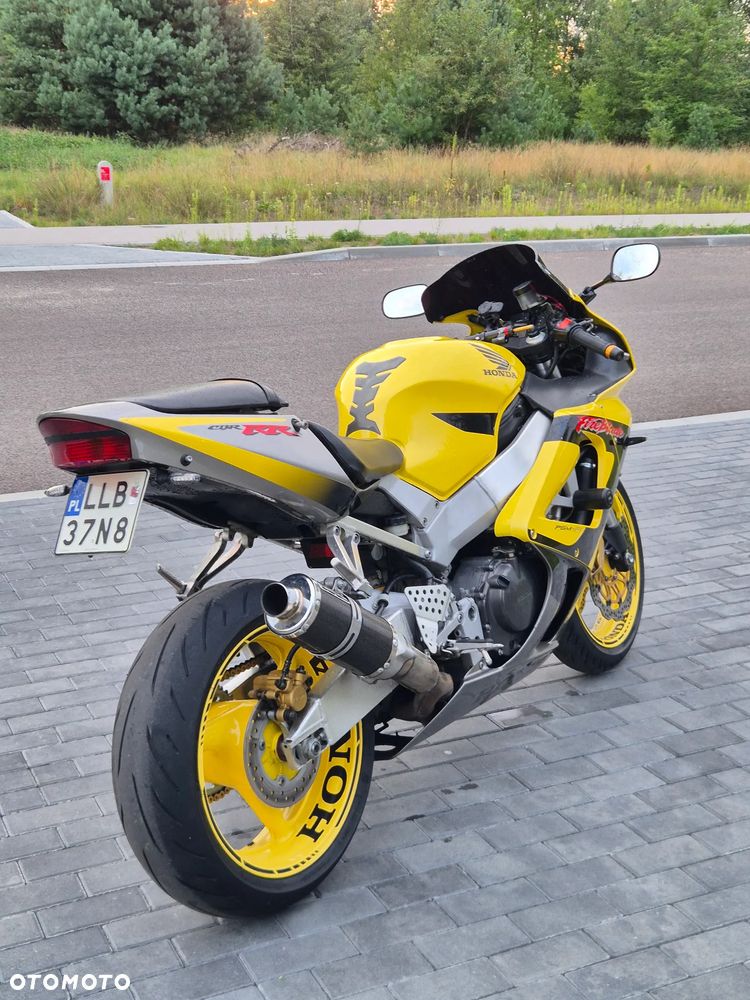 Honda CBR - 3