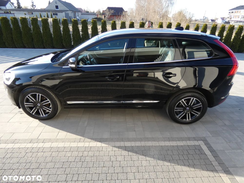 Volvo XC 60 D5 AWD Geartronic Summum - 15