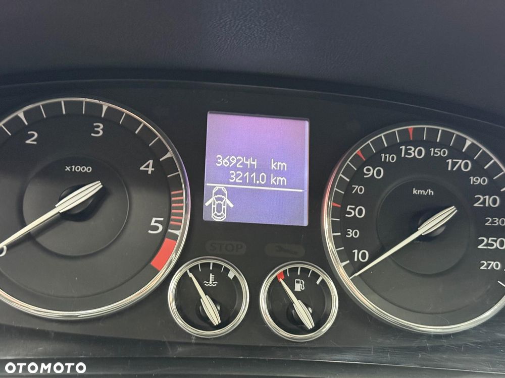 Renault Laguna 2.0 DCi Initiale - 12