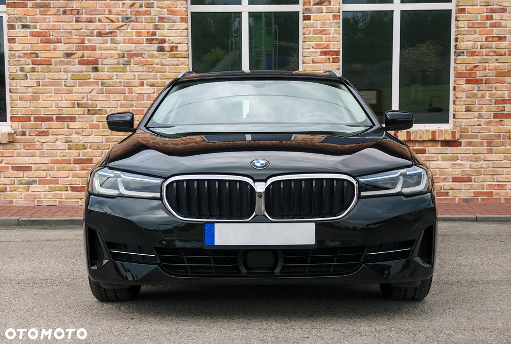 BMW Seria 5 520d Luxury Line - 2