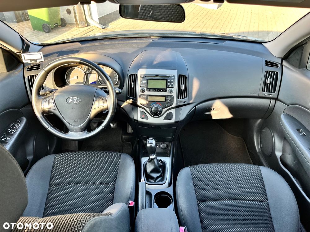 Hyundai i30 i30cw 1.4 FIFA WM Edition - 24