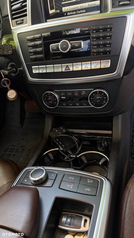 Mercedes-Benz GL 350 BlueTec 4-Matic - 22