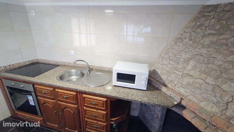 Moradia T1 totalmente remodelada. - Grande imagem: 2/10