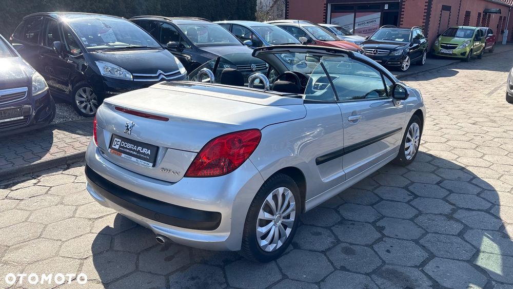 Peugeot 207 CC - 8