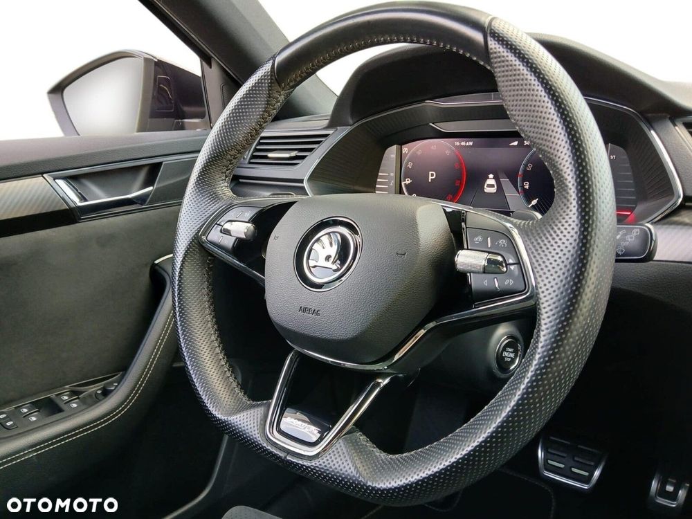 Skoda Superb 2.0 TDI SCR 4x4 Sportline DSG - 25