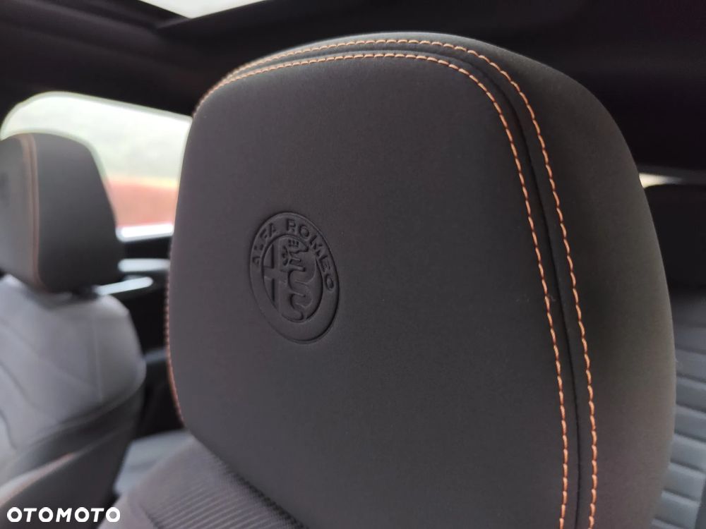 Alfa Romeo Tonale 1.5 VGT Ti - 15