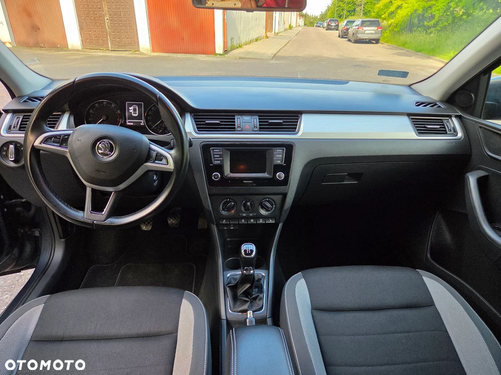 Skoda RAPID 1.2 TSI Ambition - 21
