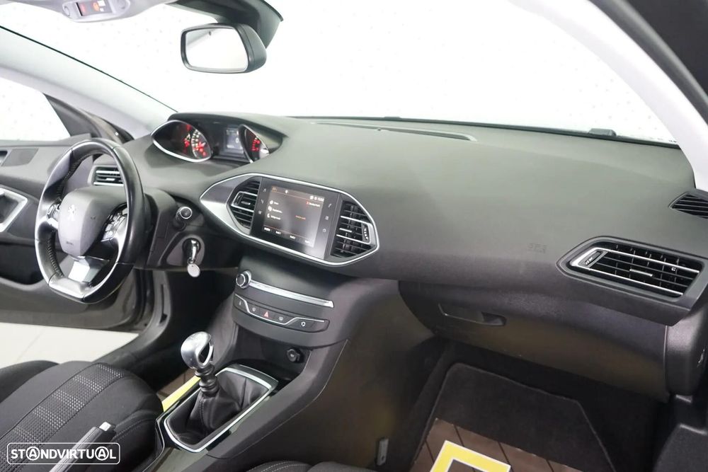 Peugeot 308 SW 1.2 PureTech Business Line - 15