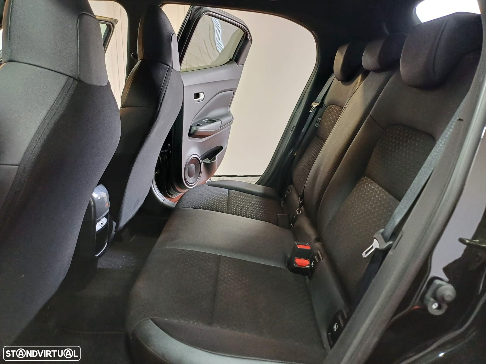 Nissan Juke 1.6 Hybrid N-Connecta - 13