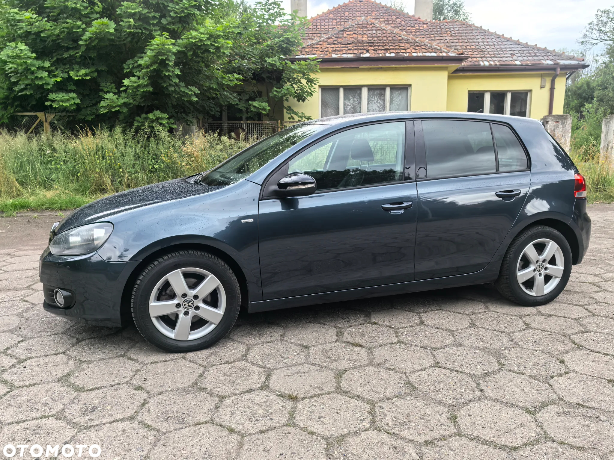Volkswagen Golf - 2