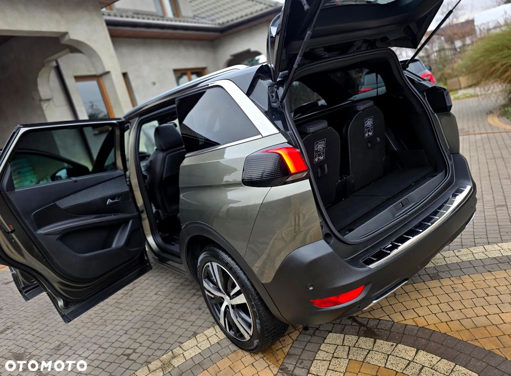 Peugeot 5008 - 11