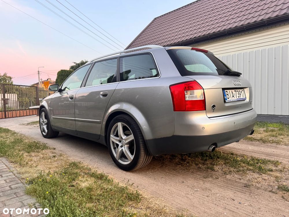 Audi A4 Avant - 14