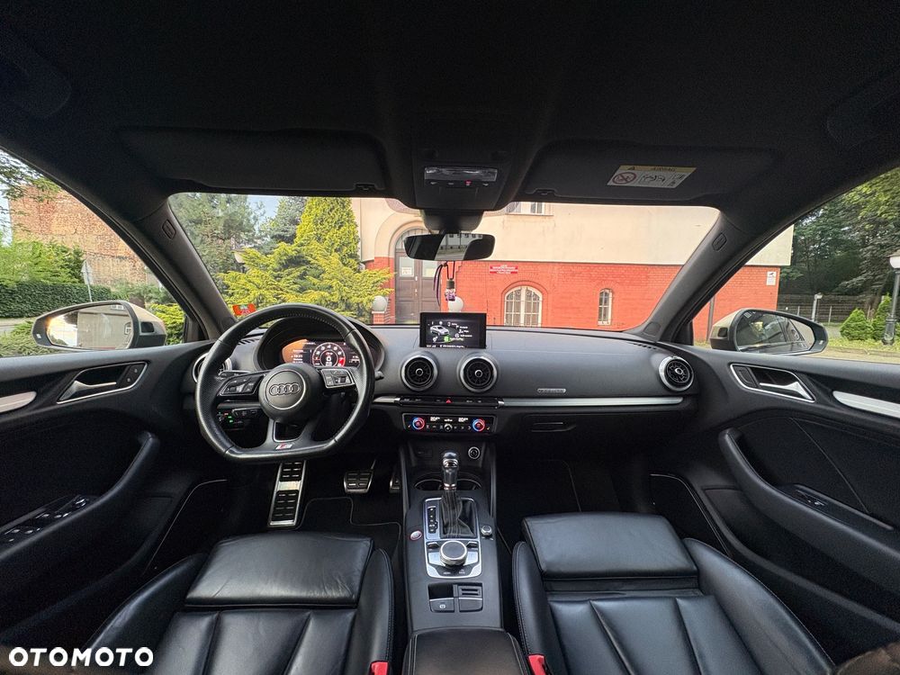 Audi S3 S tronic - 12