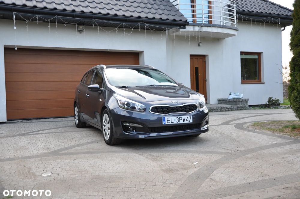 Kia Ceed 1.4 L - 13
