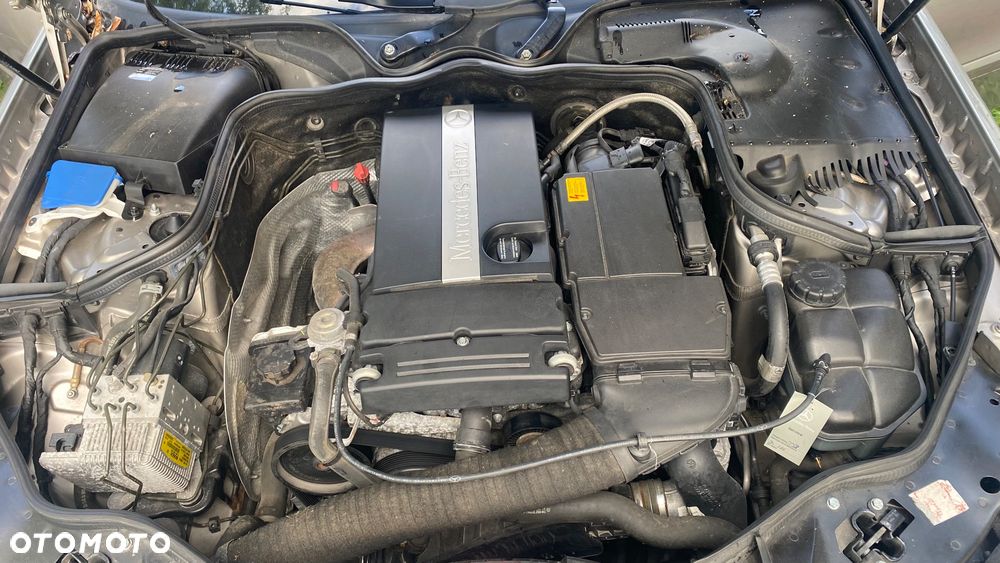 Mercedes-Benz Klasa E 200 Kompressor Automatik Classic - 27