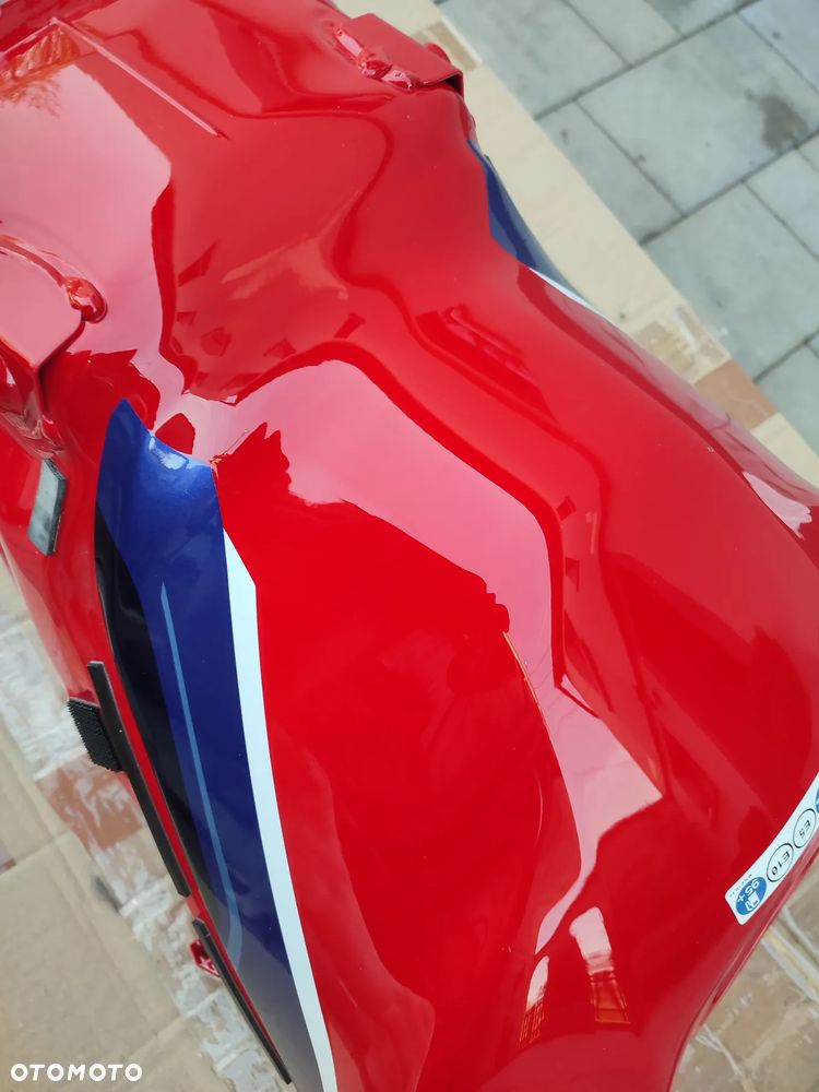 Bak, zbiornik paliwa Honda CBR 1000RR SC82 - 14