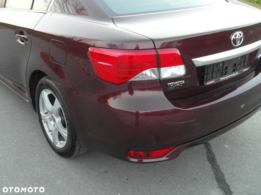 Toyota Avensis 1.8 Edition-S - 9