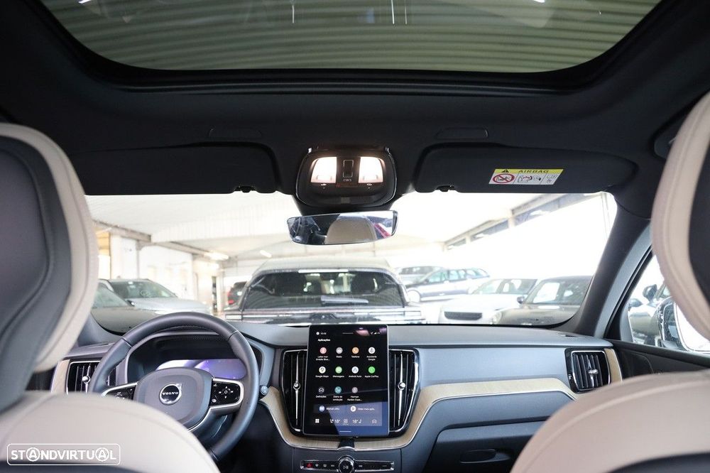 Volvo XC 60 2.0 T6 PHEV Plus Dark - 29