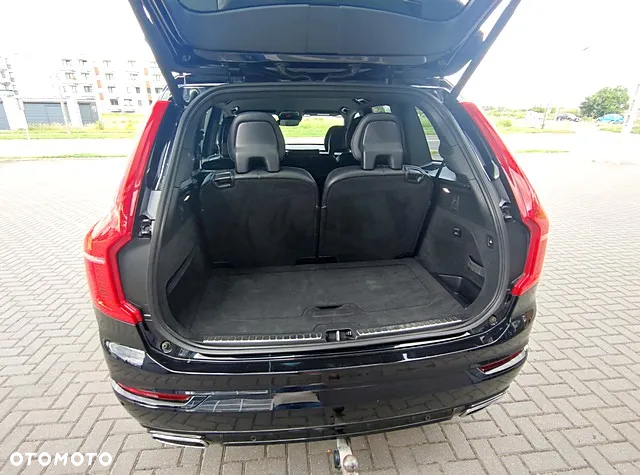 Volvo XC 90 D5 AWD R-Design 7os - 27