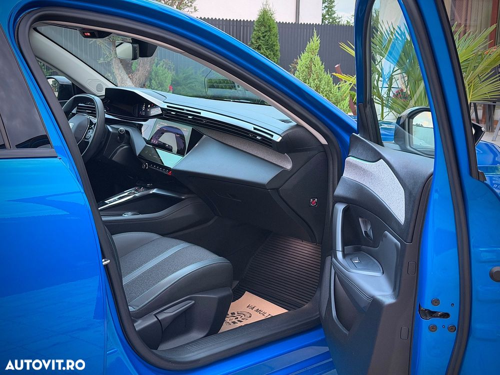 Peugeot 308 1.2 L PureTech Turbo S&S EAT8 Allure Pack - 23