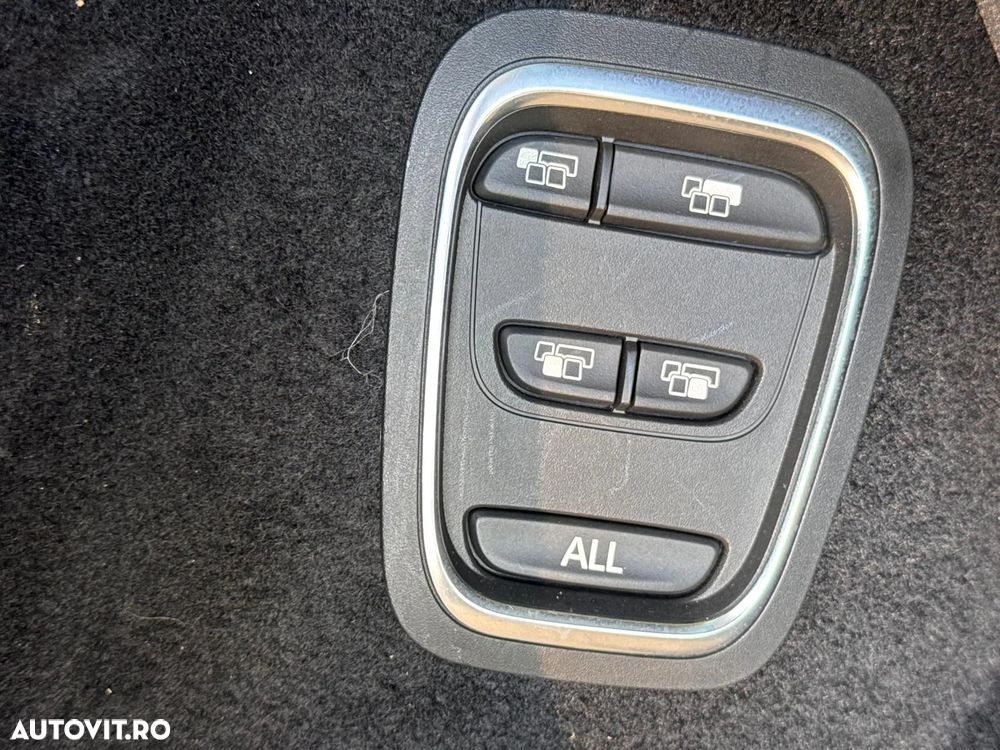 Renault Grand Scenic ENERGY dCi 110 EDC EXPERIENCE - 37