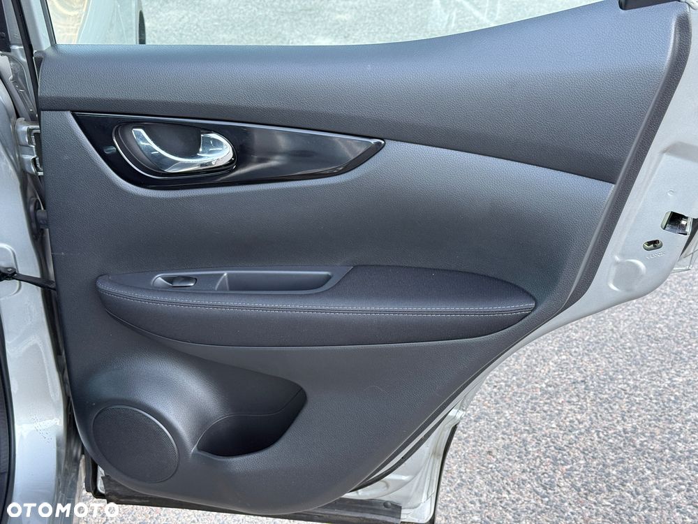 Nissan Qashqai - 23