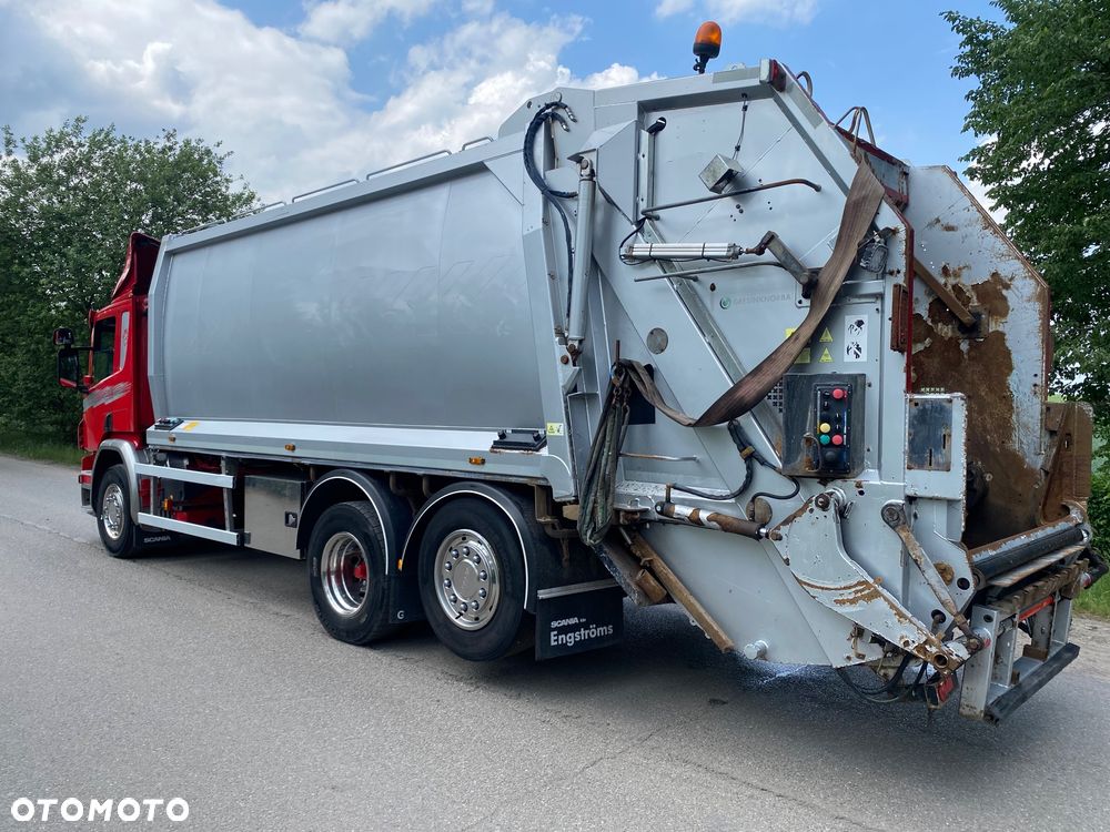 Scania P320 6X2 - 6