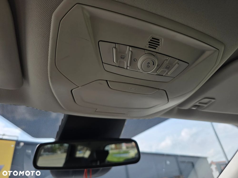 Ford Kuga 2.0 TDCi 4x4 Titanium - 12