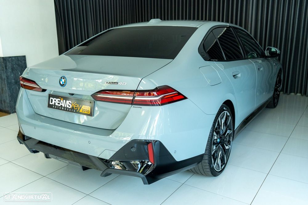 BMW i5 eDrive40 Pack Desportivo M - 24