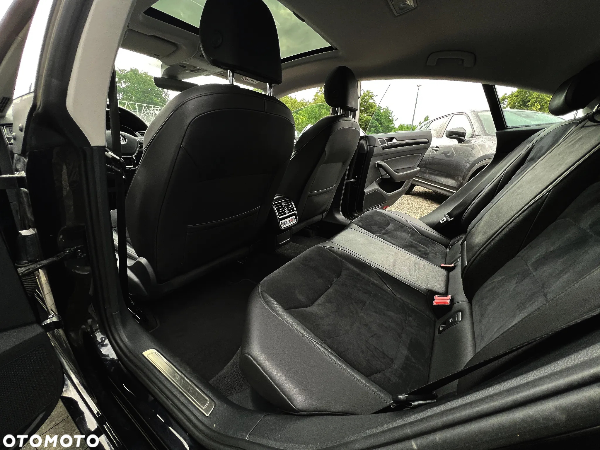 Volkswagen Arteon 2.0 TDI SCR DSG Elegance - 22