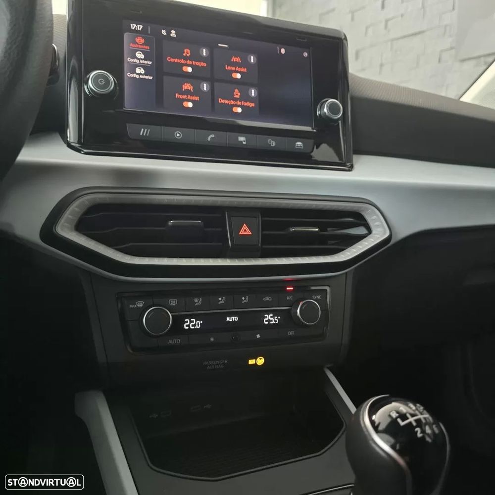 SEAT Arona 1.0 TSI Style — fotografia 16