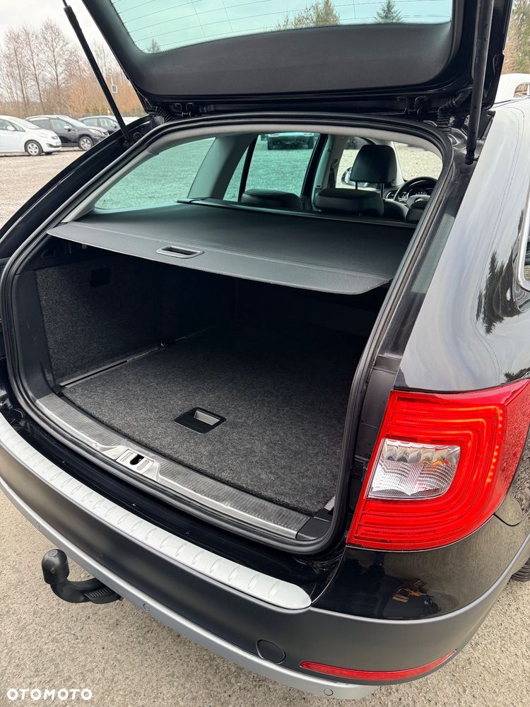 Skoda Superb 2.0 TDI Green tec 4x4 DSG Ambition - 13