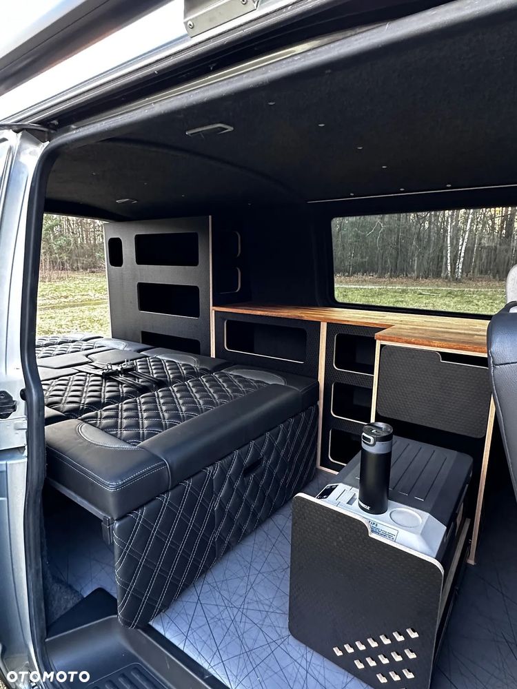 Volkswagen Transporter - 12