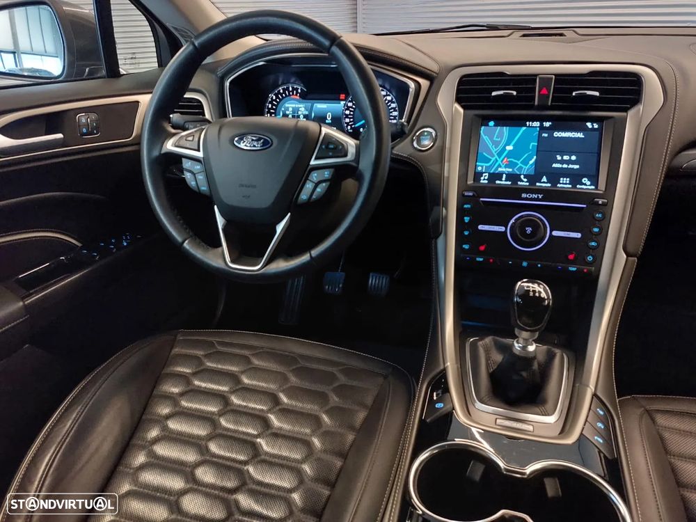 Ford Mondeo SW 2.0 TDCi Vignale - 24