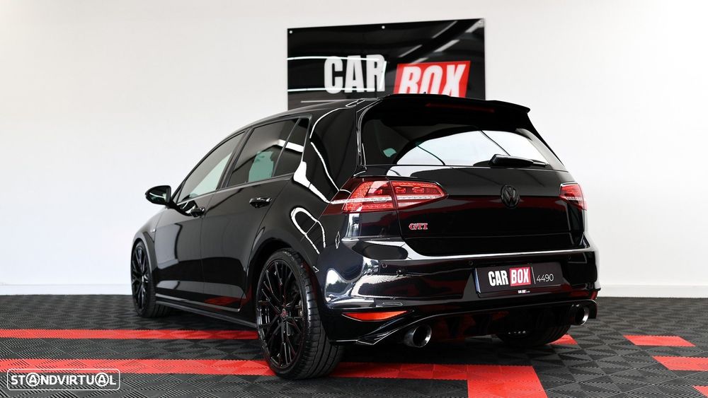 VW Golf - 18