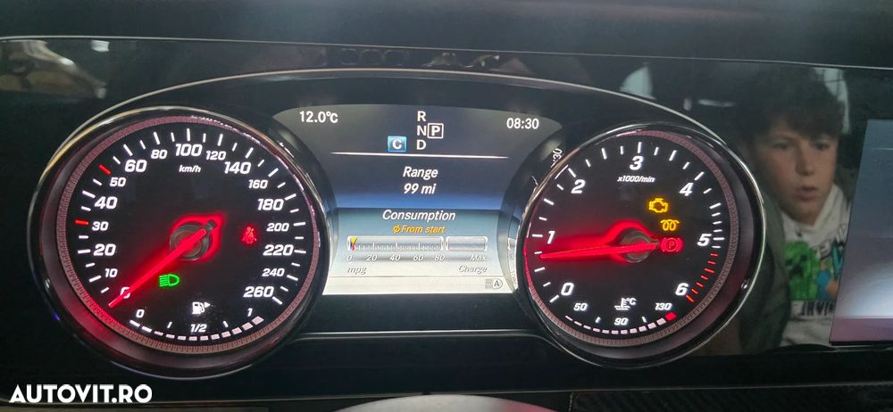 Mercedes-Benz E 220 d 9G-TRONIC AMG Line - 37