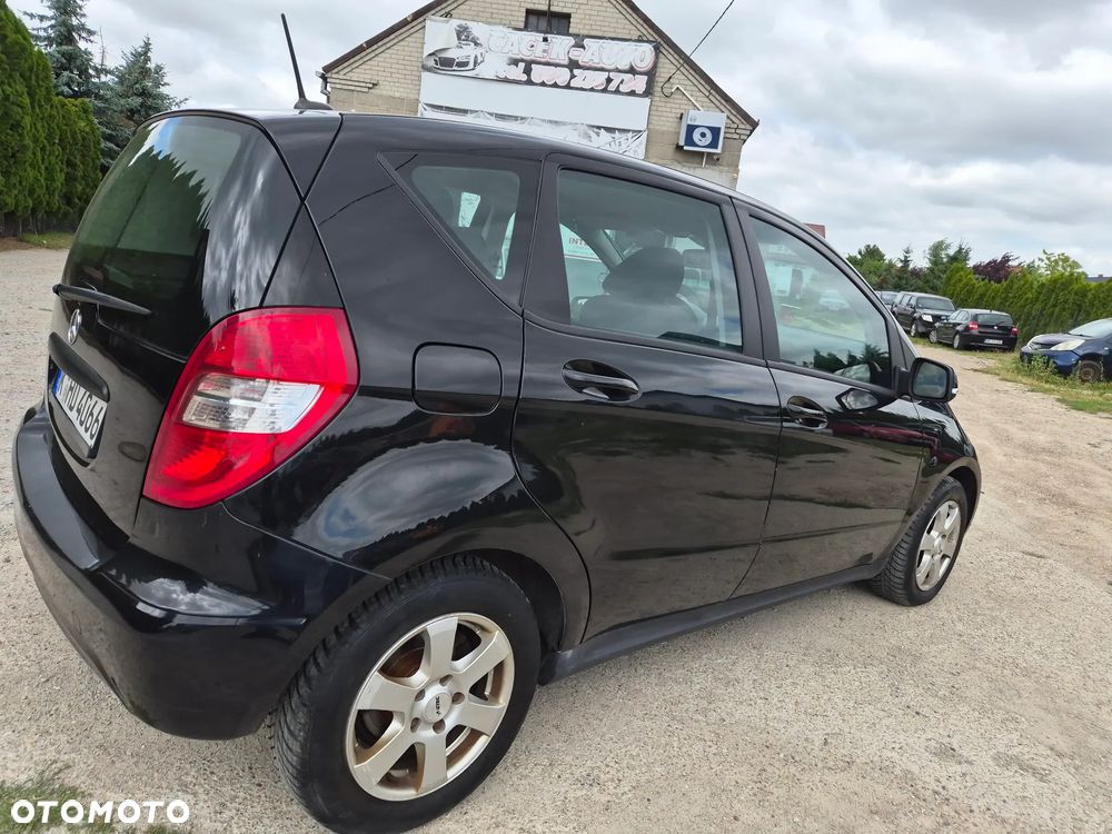 Mercedes-Benz Klasa A 160 BlueEFFICIENCY Elegance Special Edition - 8