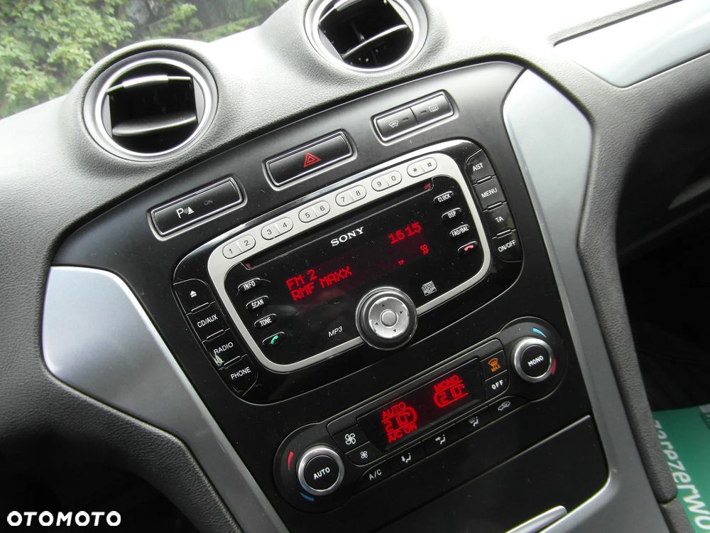 Ford Mondeo 2.0 Trend - 25