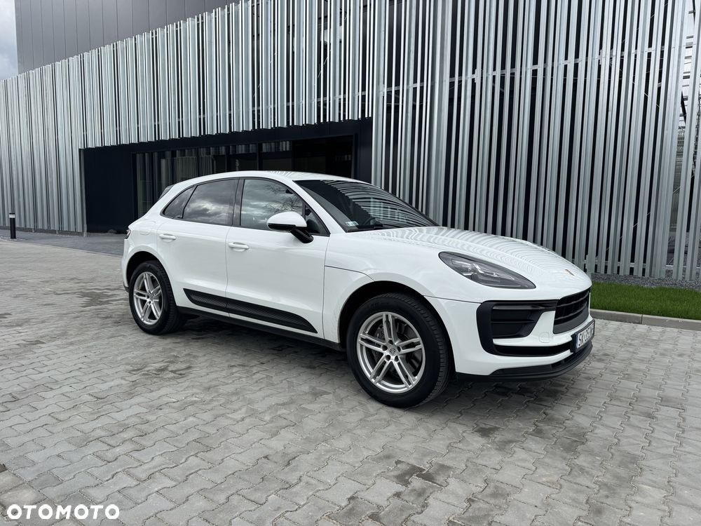 Porsche Macan Standard - 1
