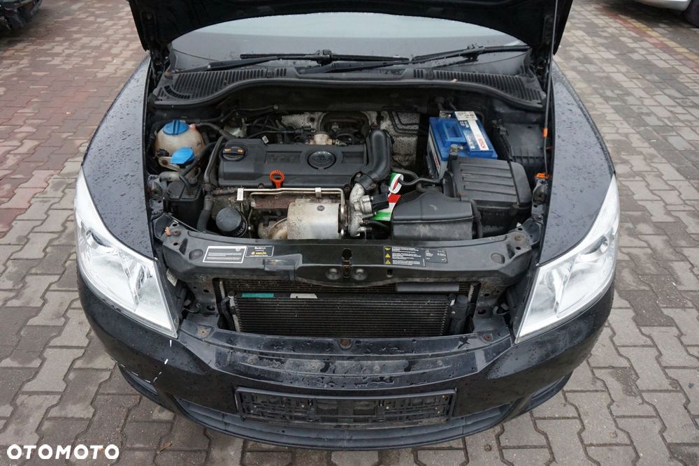 SKODA OCTAVIA II LIFT HB 2009 9910 1.4 TSI CAXA 122KM LHY CZARNY na części - 9