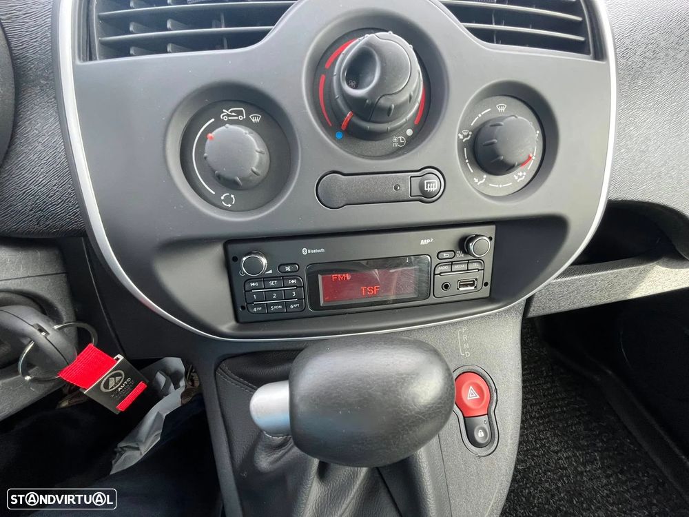 Renault Kangoo E-Tech - 16