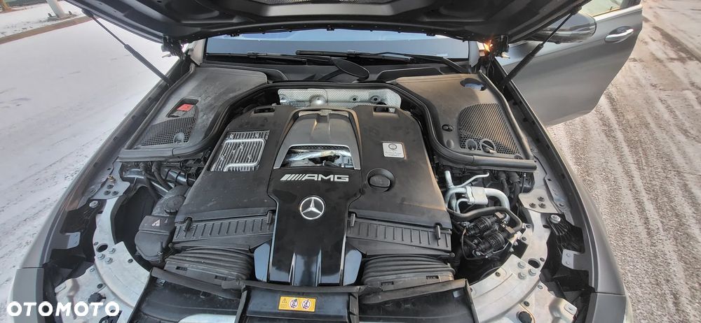 Mercedes-Benz Klasa E AMG 63 S 4Matic+ AMG Speedshift MCT-9G - 21