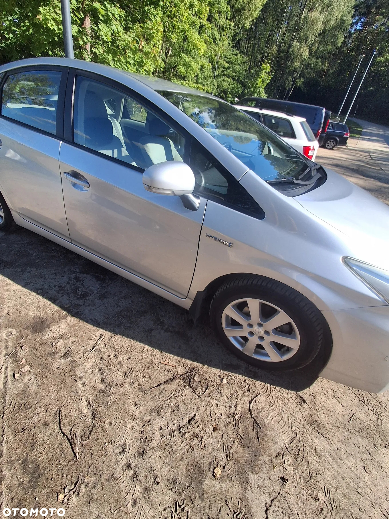 Toyota Prius 1.8 HSD Premium - 2