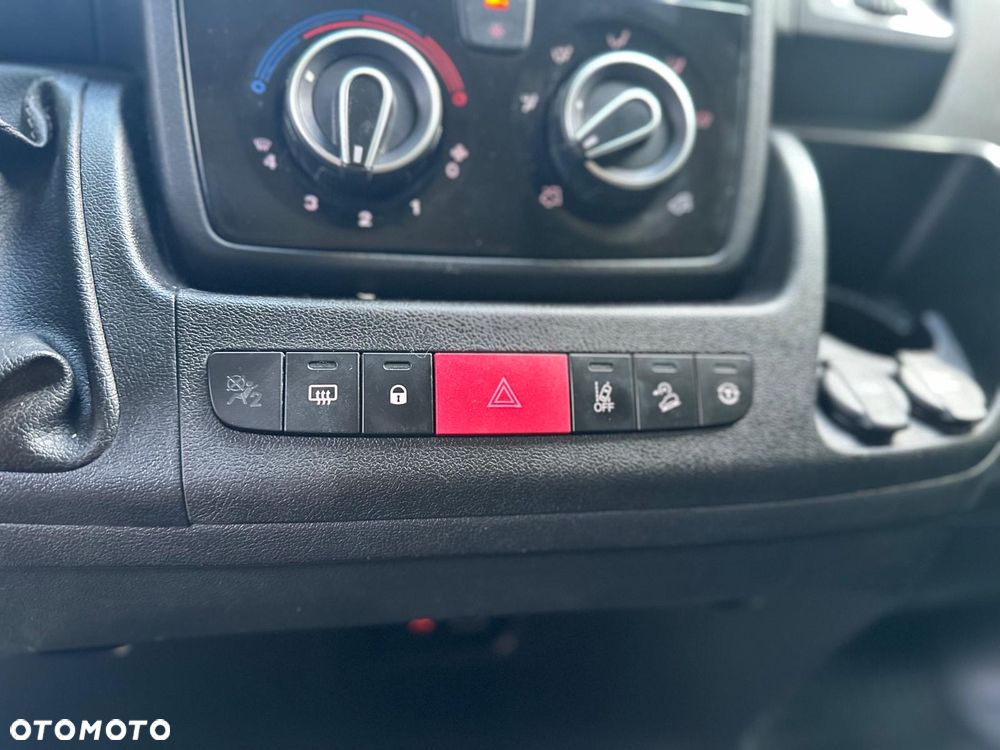 Fiat Ducato 2.3 - 24